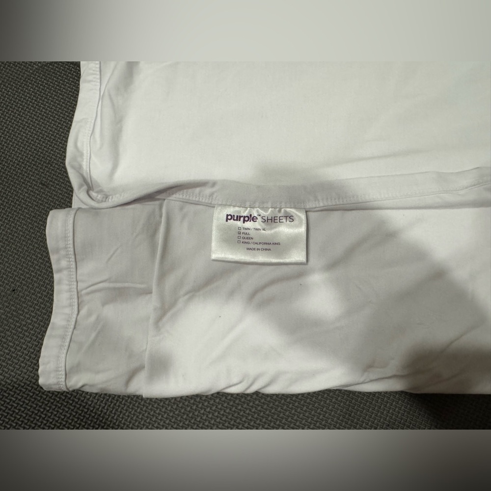 Purple Queen White Top Sheet